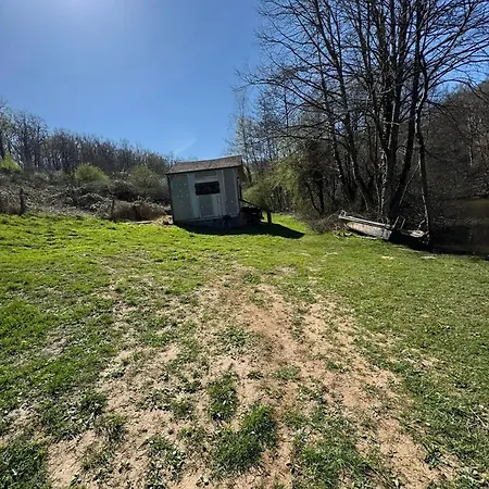 Confortable A - 18 M² + Balcon * Néris-les-Bains