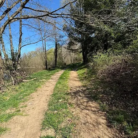 Confortable A - 18 M² + Balcon *